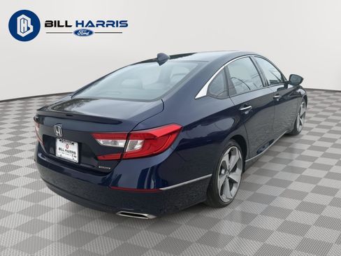 Used 2018 Honda Accord Touring image 5