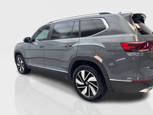 Used 2025 Volkswagen Atlas SEL AWD/4WD image 14