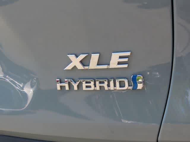 Used 2019 Toyota RAV4 XLE w/ Convenience Package AWD/4WD image 8
