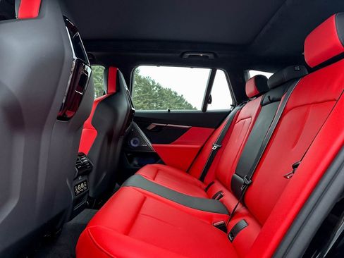 New 2026 BMW M5 Touring w/ Executive Package image 19