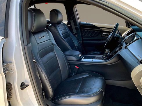 Used 2018 Ford Taurus SHO w/ Sho Performance Package image 29