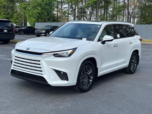 New 2026 Lexus TX 350 AWD image 2