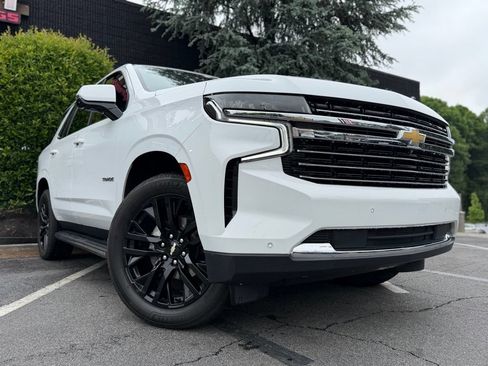 Used 2023 Chevrolet Tahoe LT w/ Luxury Package RWD image 8