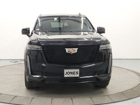 Used 2023 Cadillac Escalade Sport image 2