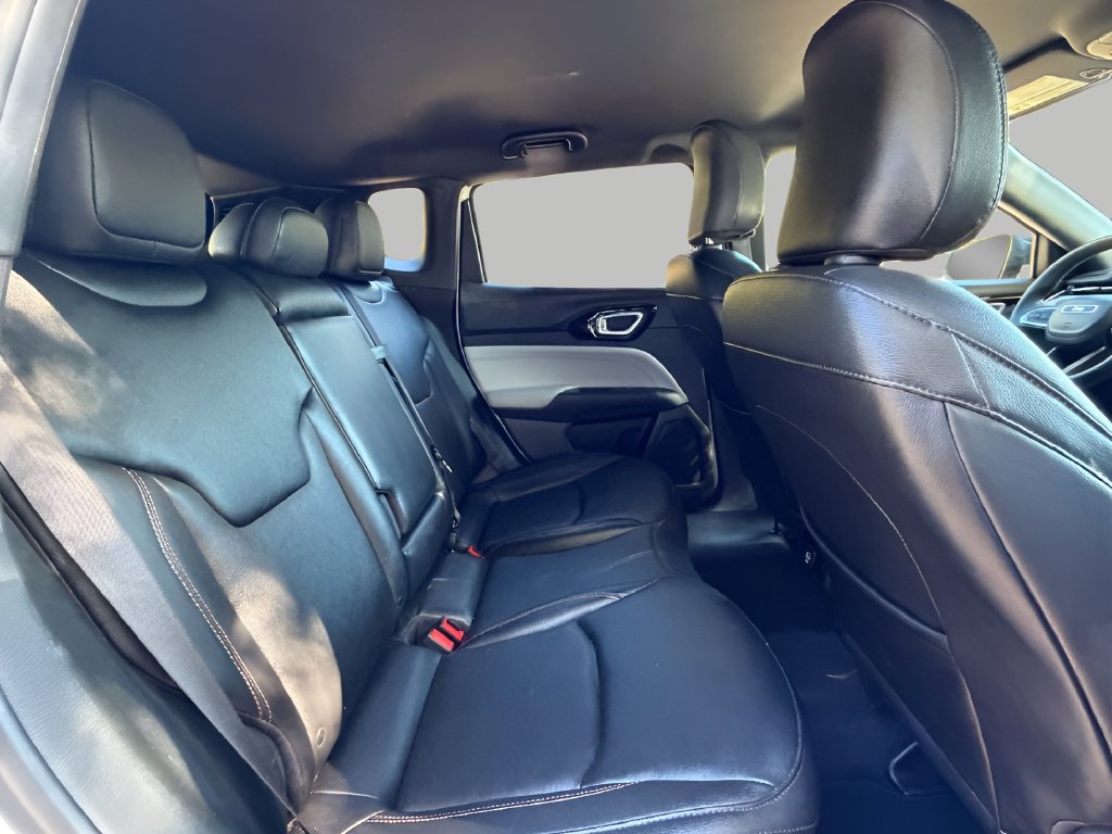 Used 2024 Jeep Compass Limited AWD/4WD image 7