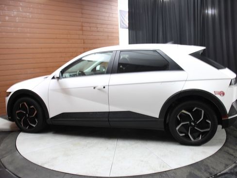 Used 2024 Hyundai Ioniq 5 SEL image 7