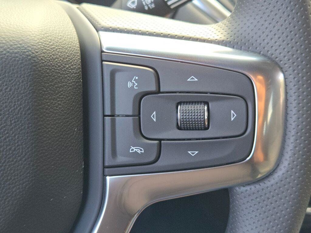 New 2026 Chevrolet Blazer LT w/ Convenience Package FWD image 37