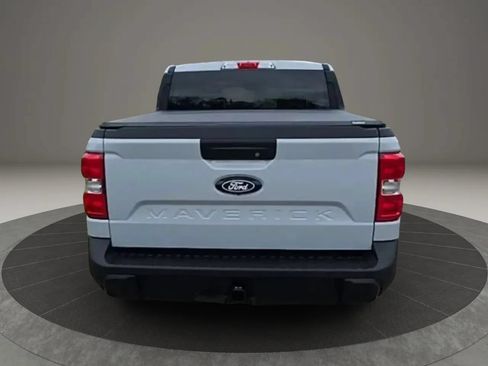 Used 2025 Ford Maverick XLT w/ Equipment Group 301A AWD/4WD image 5
