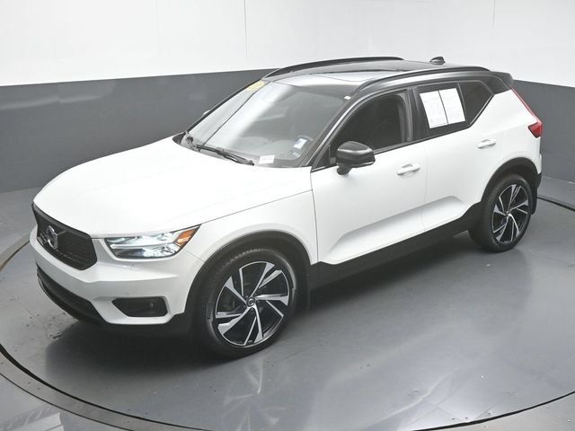 Used 2020 Volvo XC40 T5 R-Design w/ Protection Package AWD/4WD image 44