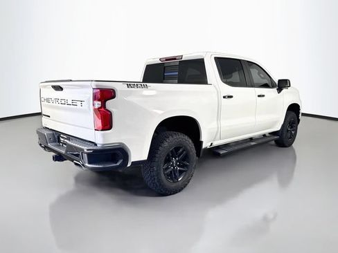 Used 2021 Chevrolet Silverado 1500 LT Trail Boss w/ Convenience Package II AWD/4WD image 7