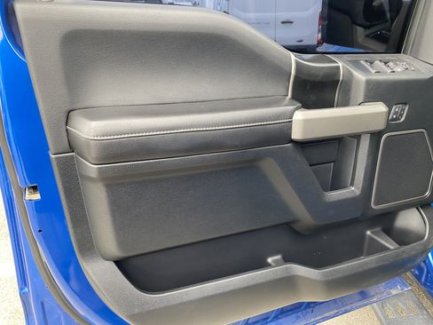 Used 2017 Ford F150 Raptor w/ Equipment Group 802A Luxury image 12