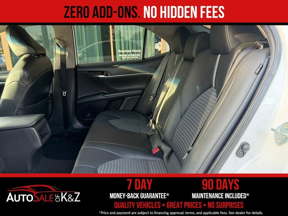 Used 2020 Toyota Camry SE FWD image 22