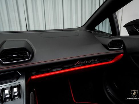 Used 2019 Lamborghini Huracan LP 580-2 image 35