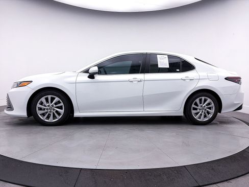 Used 2023 Toyota Camry LE image 37