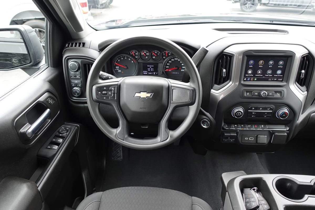 Used 2024 Chevrolet Silverado 1500 Custom AWD/4WD image 40