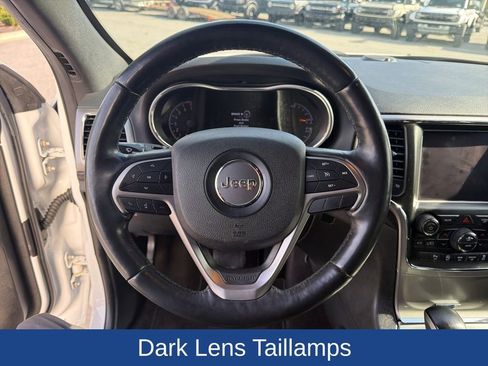 Used 2018 Jeep Grand Cherokee Altitude image 22