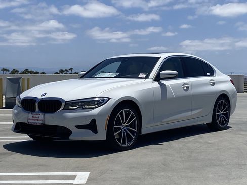 Used 2019 BMW 330i Sedan w/ Driving Assistance Package RWD image 6