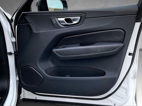 Certified 2023 Volvo XC60 B5 Plus w/ Protection Package Premier image 27