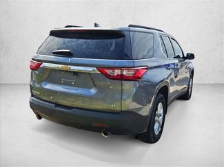 Used 2021 Chevrolet Traverse LT video 2