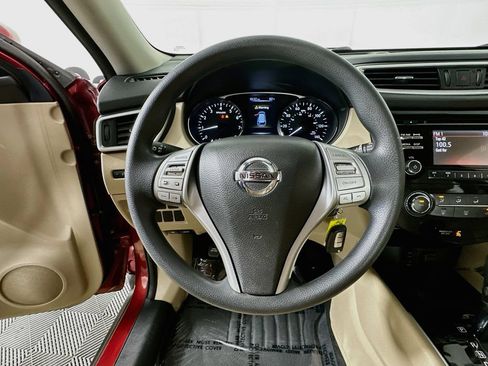 Used 2016 Nissan Rogue S FWD image 13