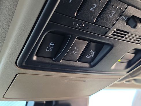 Used 2020 Toyota 4Runner Limited image 21