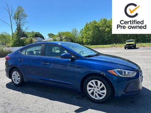 Used 2018 Hyundai Elantra SE w/ SE Connectivity Package 04 FWD image 1