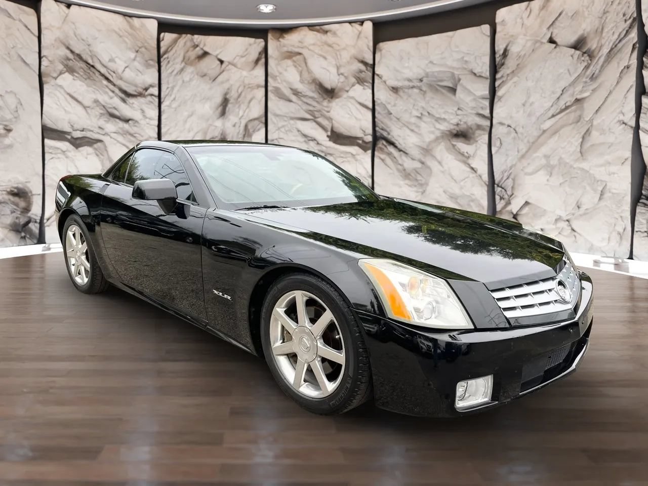 Used 2006 Cadillac XLR RWD image 1