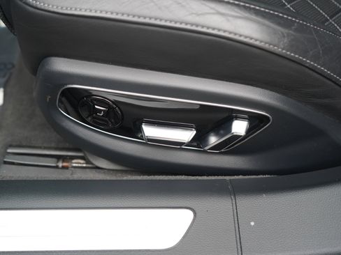 Used 2022 Audi S8 w/ S8 Comfort Plus Package image 20