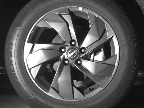 Used 2025 Nissan Rogue SV image 13