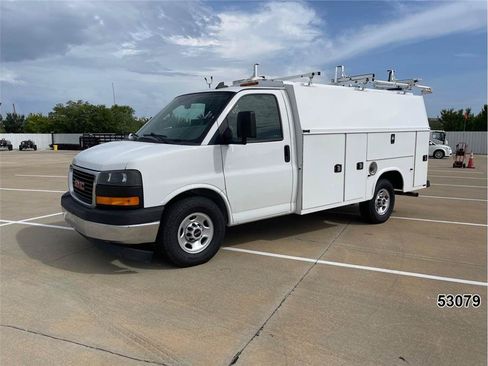 Used 2019 GMC Savana 3500 w/ Power Convenience Package RWD image 1