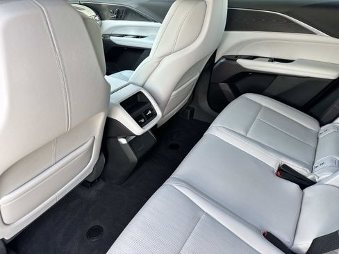 New 2025 Cadillac Lyriq Luxury image 13