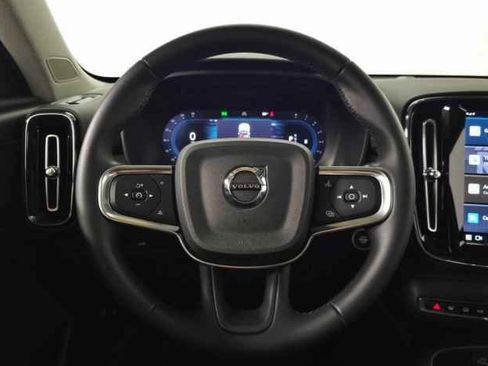 Certified 2025 Volvo XC40 B5 Core image 20