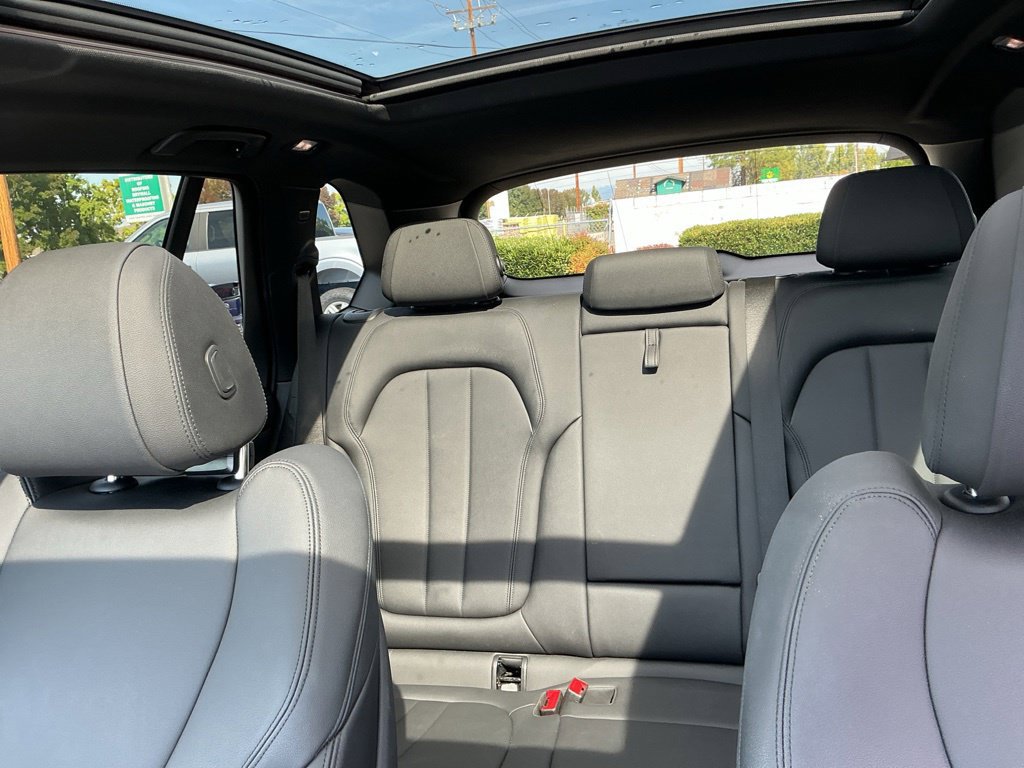 Used 2019 BMW X5 xDrive40i w/ Convenience Package AWD/4WD image 8