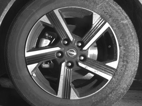 Used 2025 Nissan Sentra SV FWD image 12