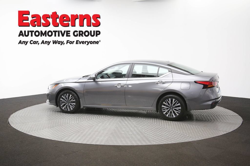 Used 2023 Nissan Altima 2.5 SV AWD/4WD image 62