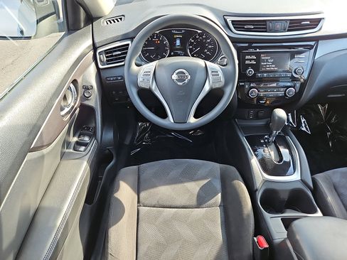 Used 2015 Nissan Rogue SV AWD/4WD image 10