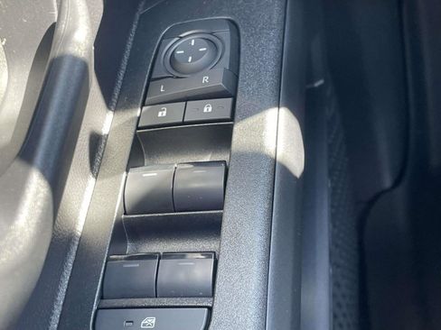 Used 2025 Toyota 4Runner SR5 RWD image 24