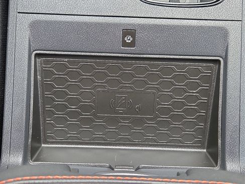 Used 2022 Nissan Frontier PRO-4X AWD/4WD image 18