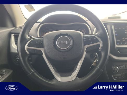 Used 2015 Jeep Cherokee Trailhawk w/ Leather Interior Group image 9