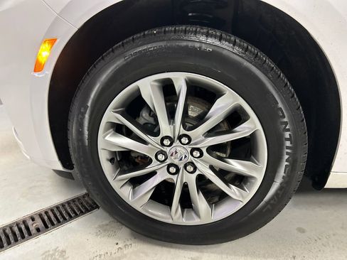 Used 2024 Buick Enclave Avenir w/ Avenir Technology Package AWD/4WD image 9