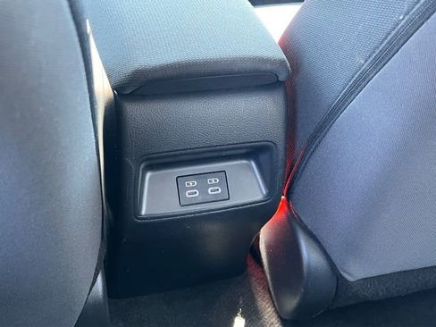 Certified 2023 Toyota Corolla LE image 21