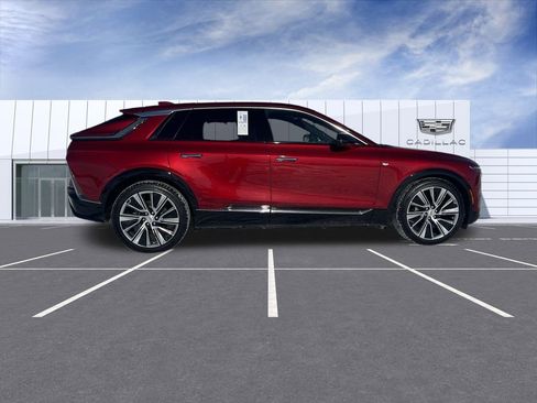 Certified 2024 Cadillac Lyriq Luxury w/ LPO, Floor Liner Package image 9