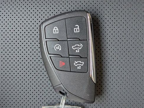 New 2025 GMC Hummer EV 2X image 36