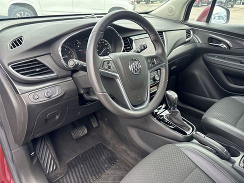 Used 2022 Buick Encore Preferred AWD/4WD image 10
