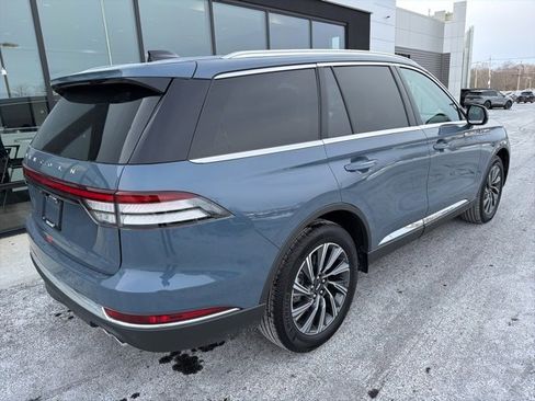 New 2025 Lincoln Aviator Premiere image 3
