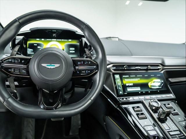 Used 2025 Aston Martin V8 Vantage Coupe RWD image 10