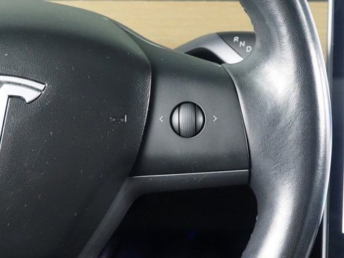 Used 2018 Tesla Model 3 image 22