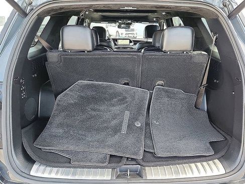 Used 2020 Hyundai Palisade Limited image 17