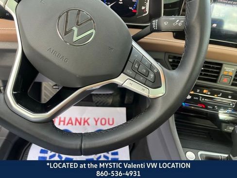 Certified 2025 Volkswagen Jetta SEL image 44