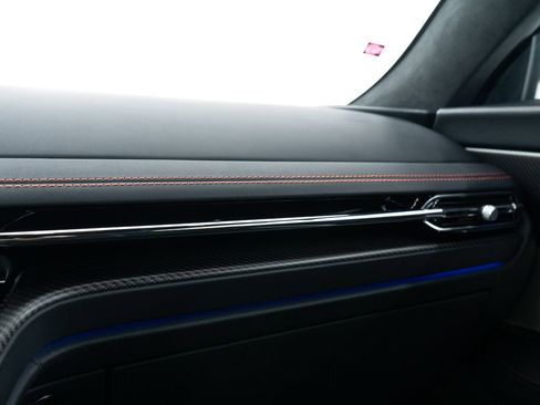 Used 2025 Aston Martin DB12 Coupe image 33